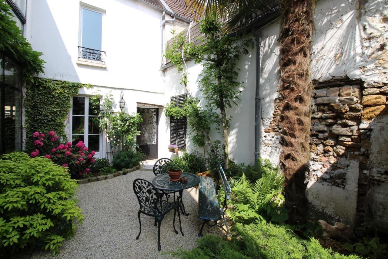 Jardin De Mathilde Nangis Exterior foto
